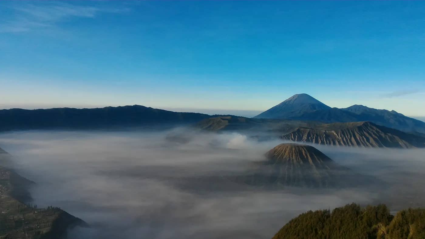 Bromo Tengger Semeru: Kunjungan Naik Dua Kali Lipat, Dikelola Empat Kabupaten