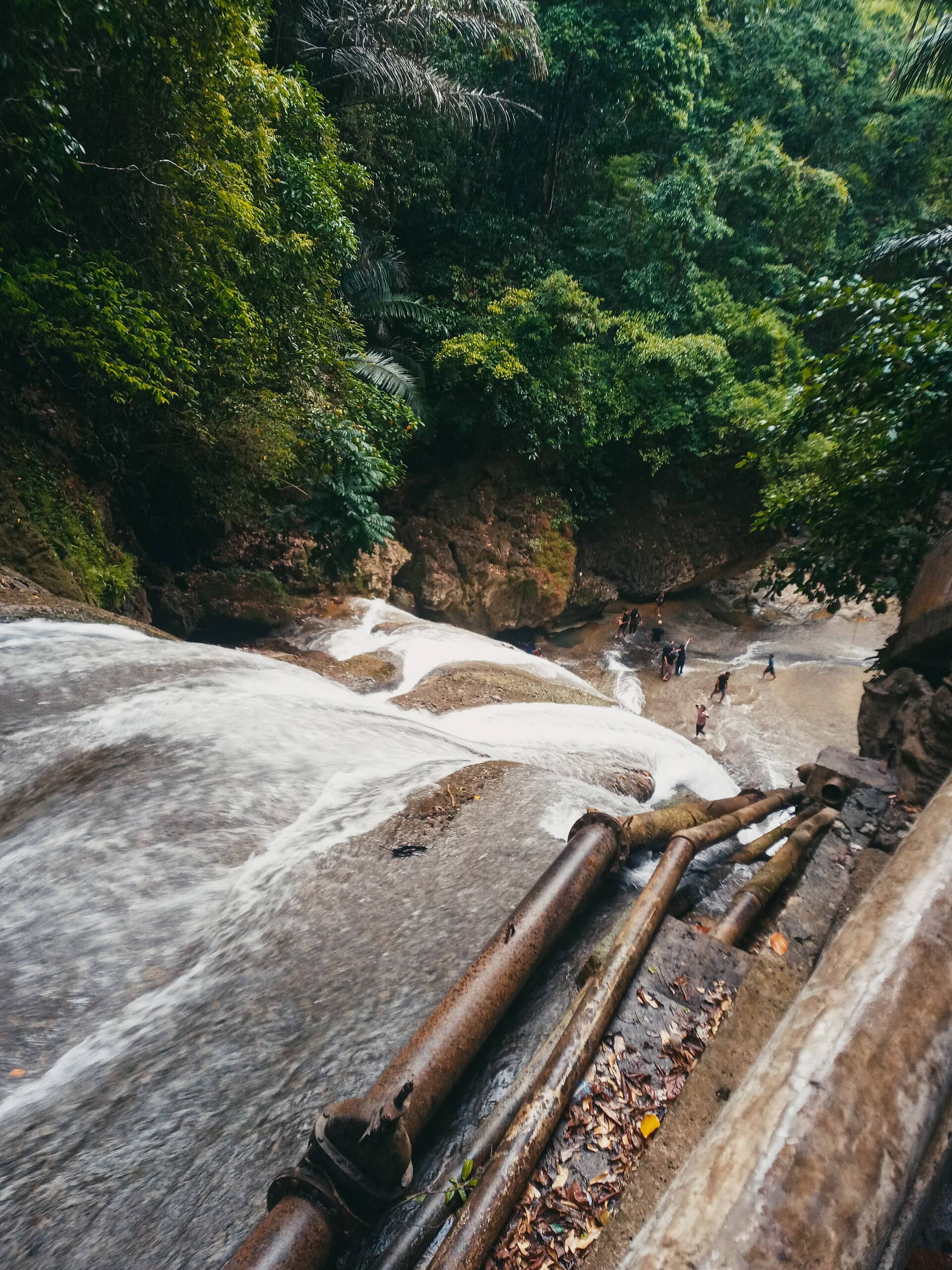 Tempat Wisata di Maros: Karst Rammang-Rammang, Kerajaan Kupu-Kupu, dan Jejak Prasejarah